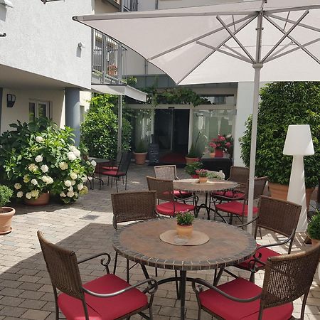Hotel-Restaurant Pfaelzer Hof 에덴코벤 외부 사진