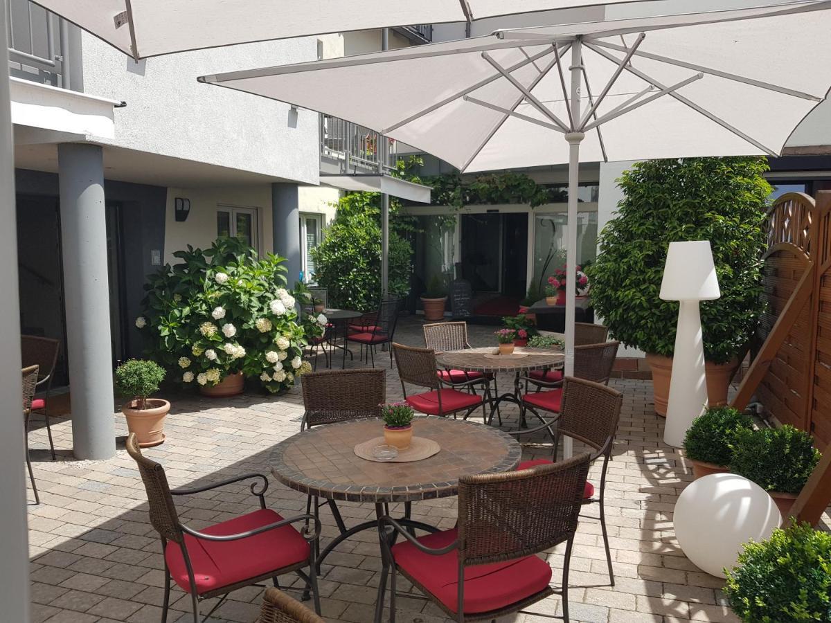 Hotel-Restaurant Pfaelzer Hof 에덴코벤 외부 사진