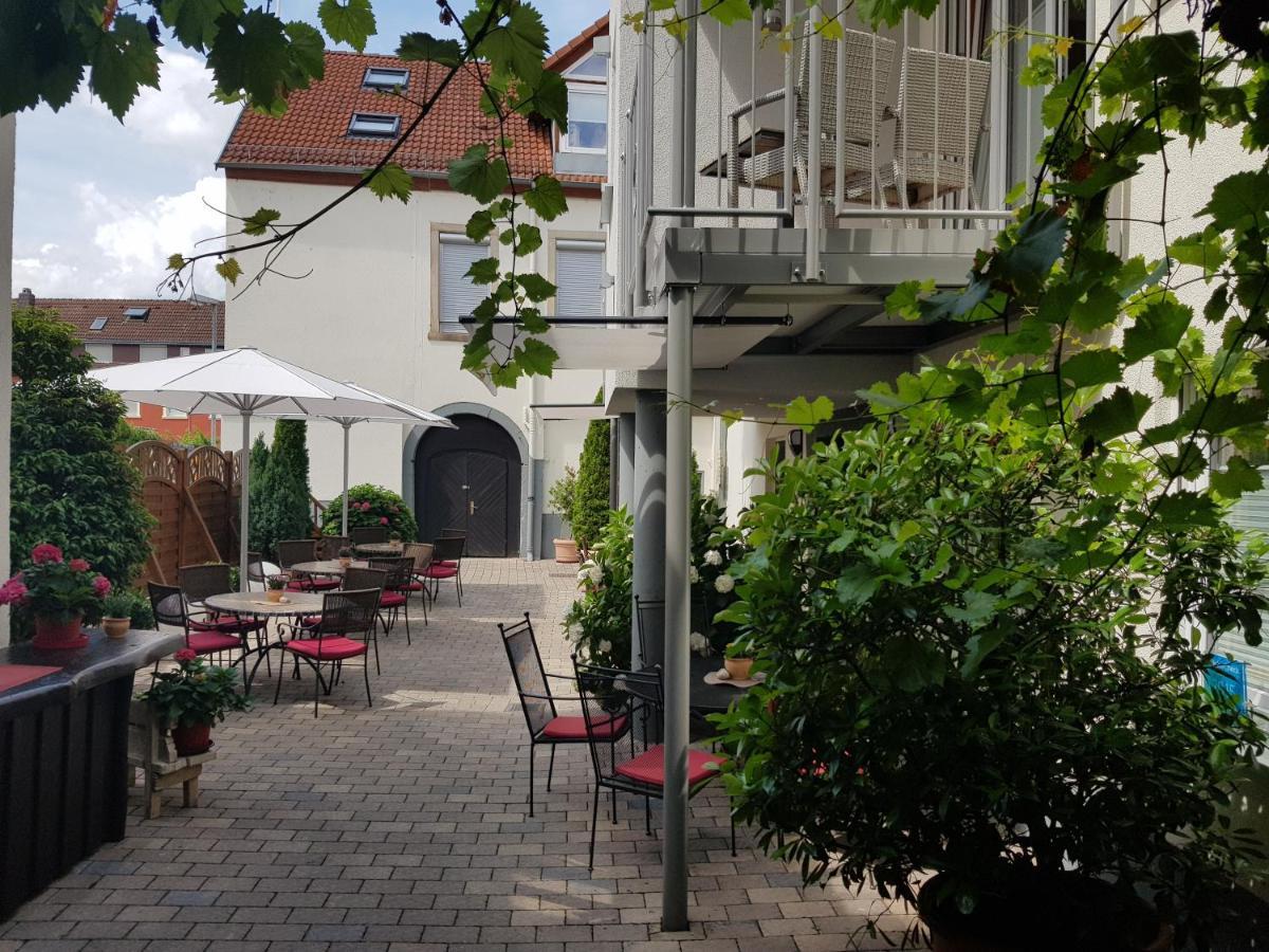 Hotel-Restaurant Pfaelzer Hof 에덴코벤 외부 사진