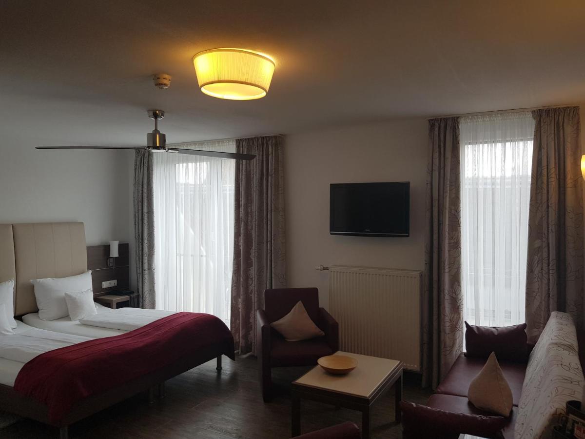 Hotel-Restaurant Pfaelzer Hof 에덴코벤 외부 사진