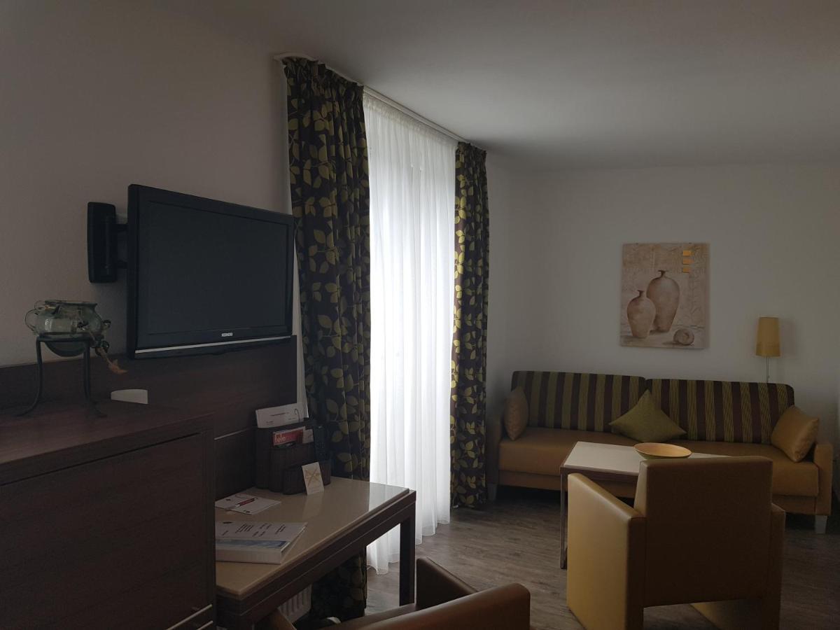 Hotel-Restaurant Pfaelzer Hof 에덴코벤 외부 사진