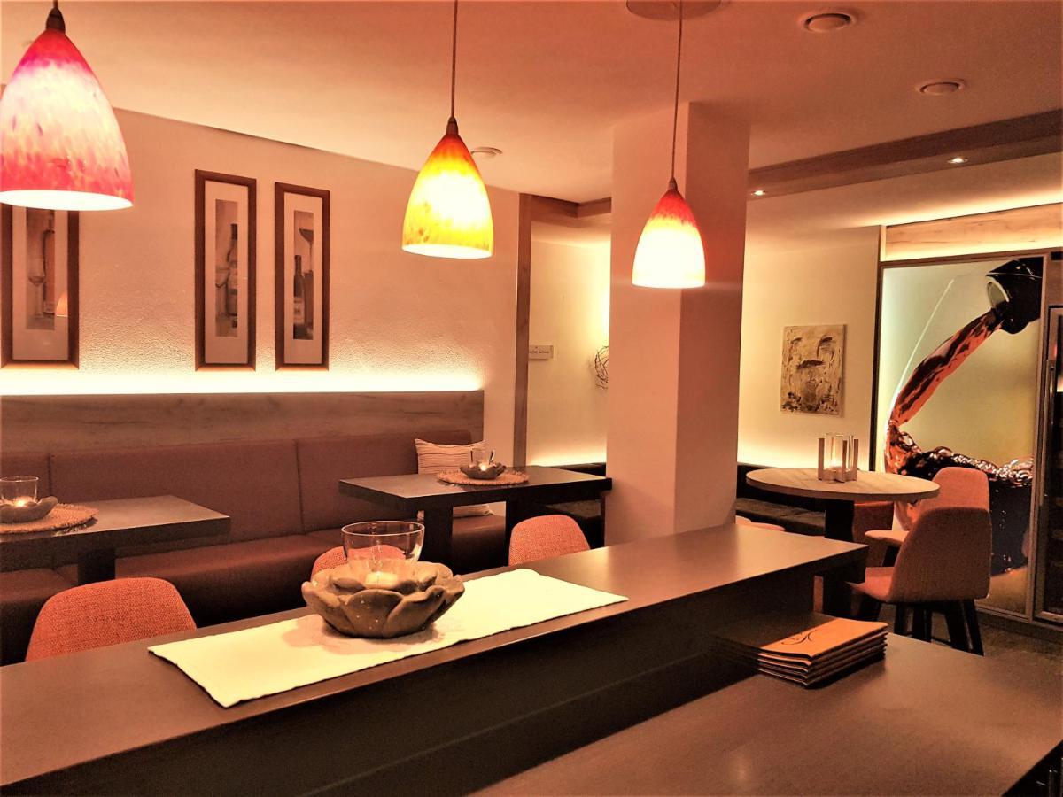 Hotel-Restaurant Pfaelzer Hof 에덴코벤 외부 사진