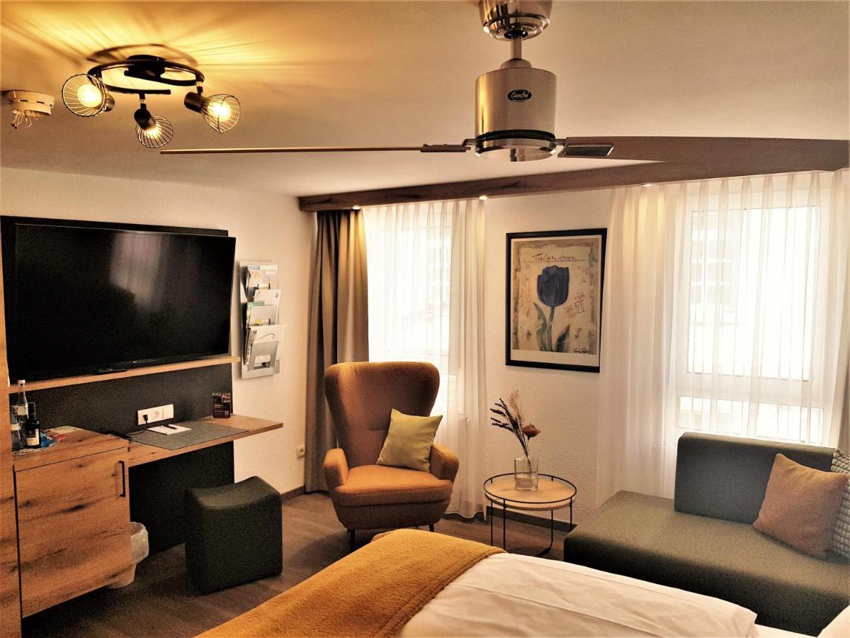 Hotel-Restaurant Pfaelzer Hof 에덴코벤 외부 사진