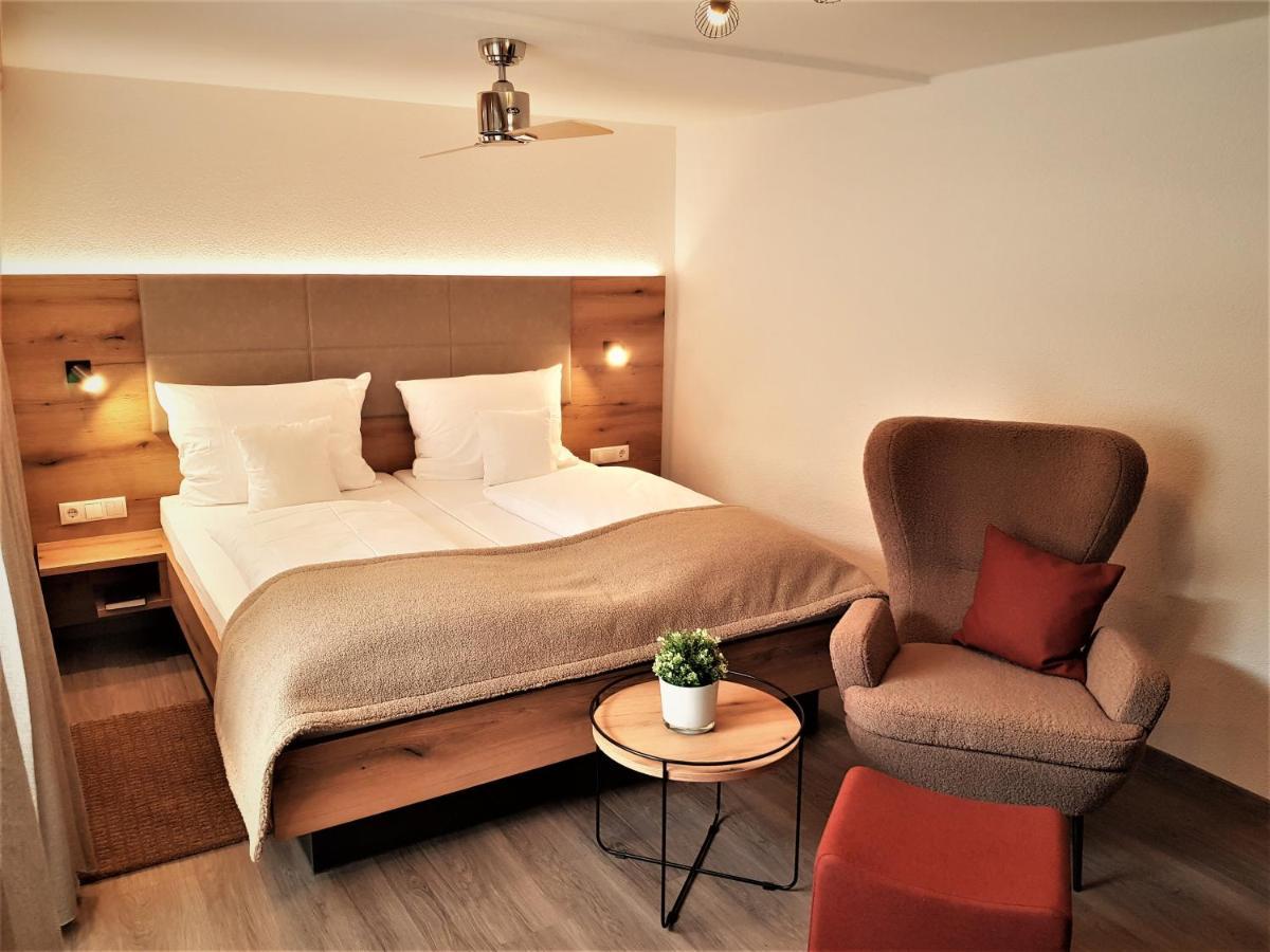 Hotel-Restaurant Pfaelzer Hof 에덴코벤 외부 사진