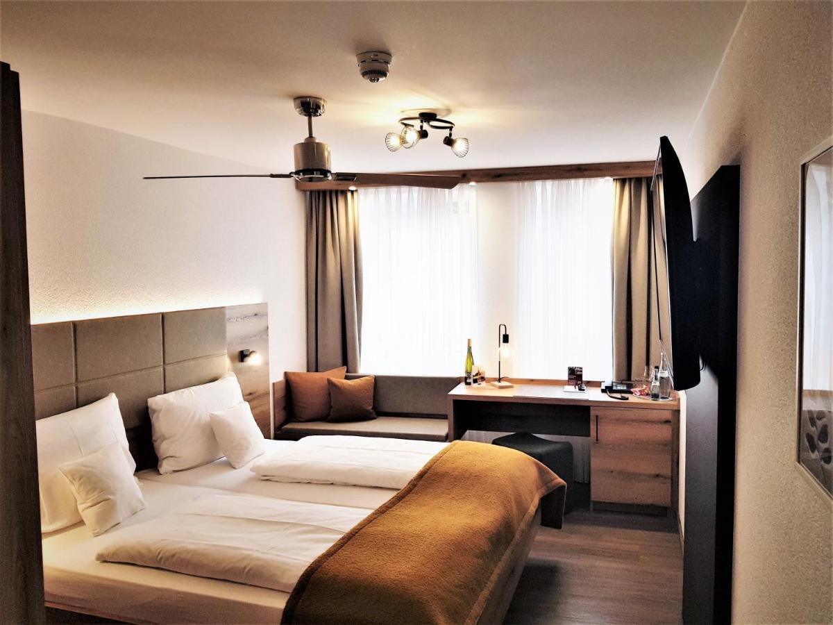 Hotel-Restaurant Pfaelzer Hof 에덴코벤 외부 사진