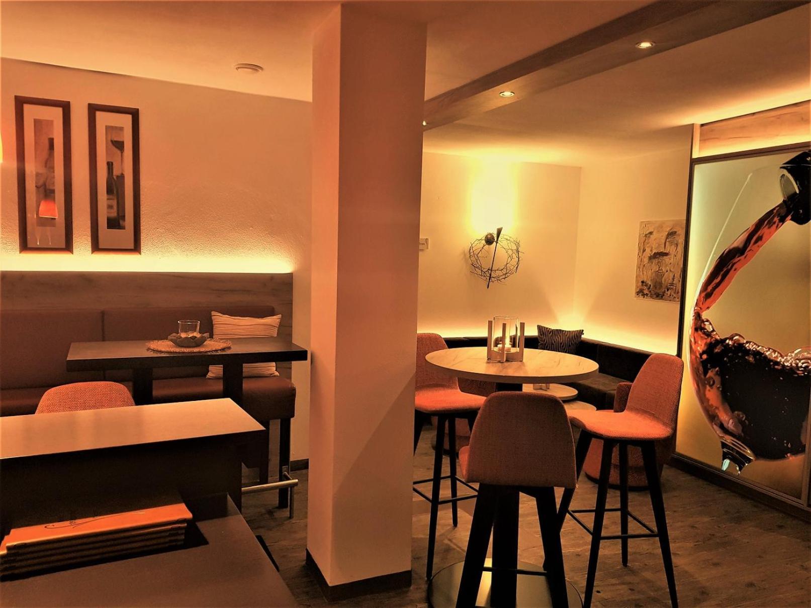 Hotel-Restaurant Pfaelzer Hof 에덴코벤 외부 사진