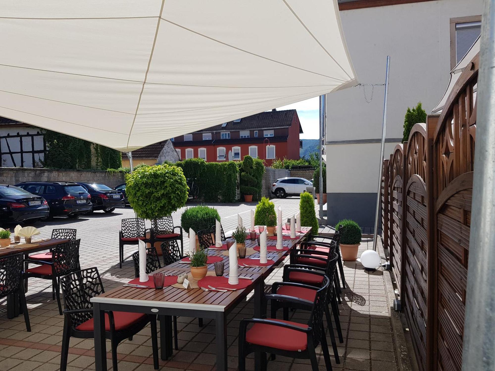 Hotel-Restaurant Pfaelzer Hof 에덴코벤 외부 사진