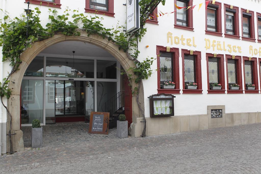 Hotel-Restaurant Pfaelzer Hof 에덴코벤 외부 사진