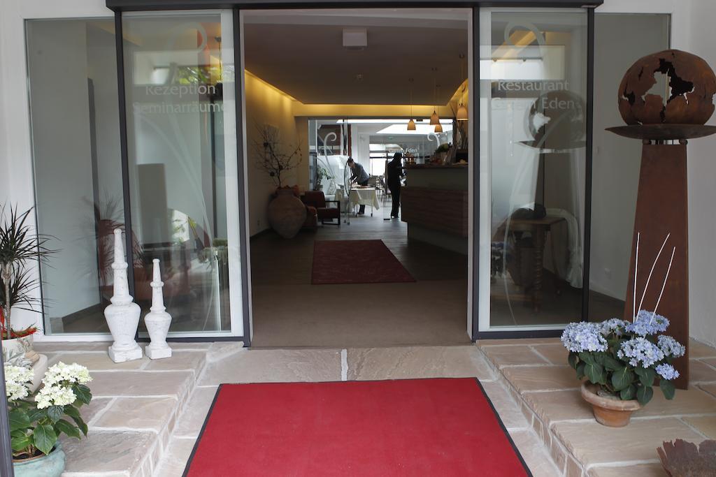 Hotel-Restaurant Pfaelzer Hof 에덴코벤 외부 사진
