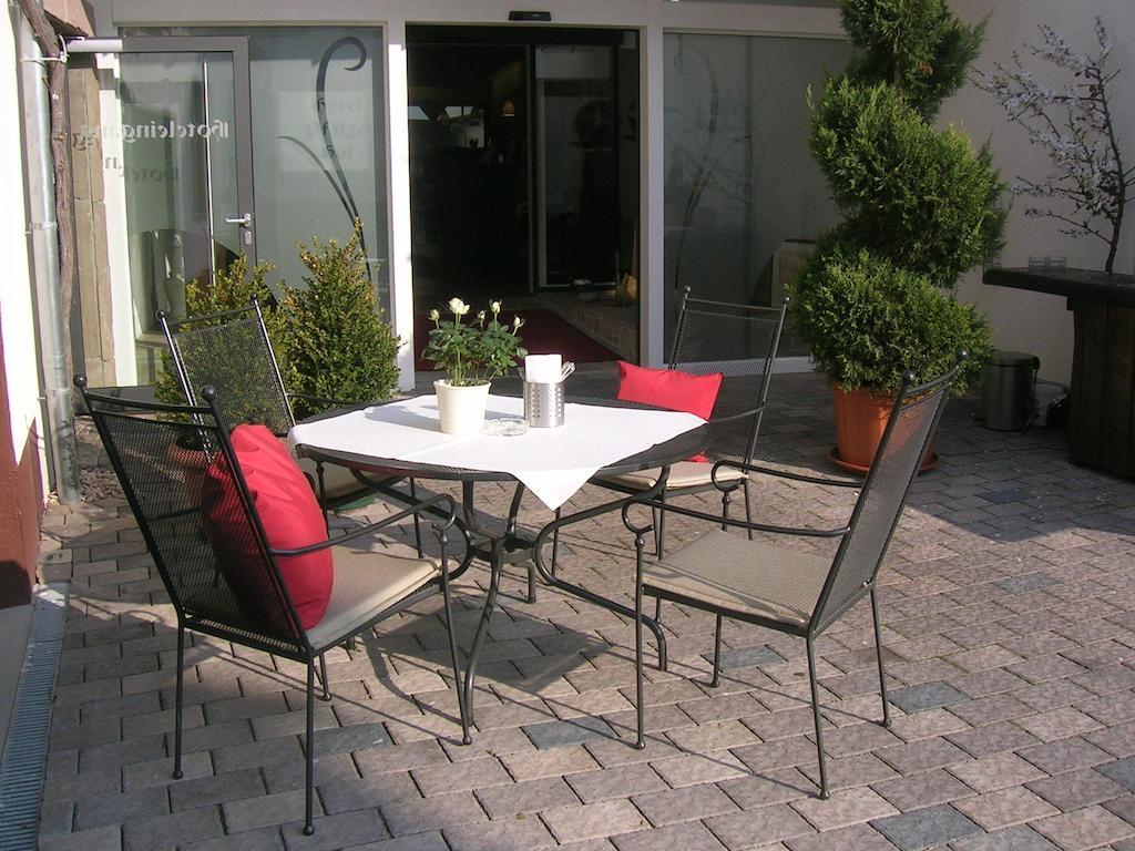 Hotel-Restaurant Pfaelzer Hof 에덴코벤 외부 사진